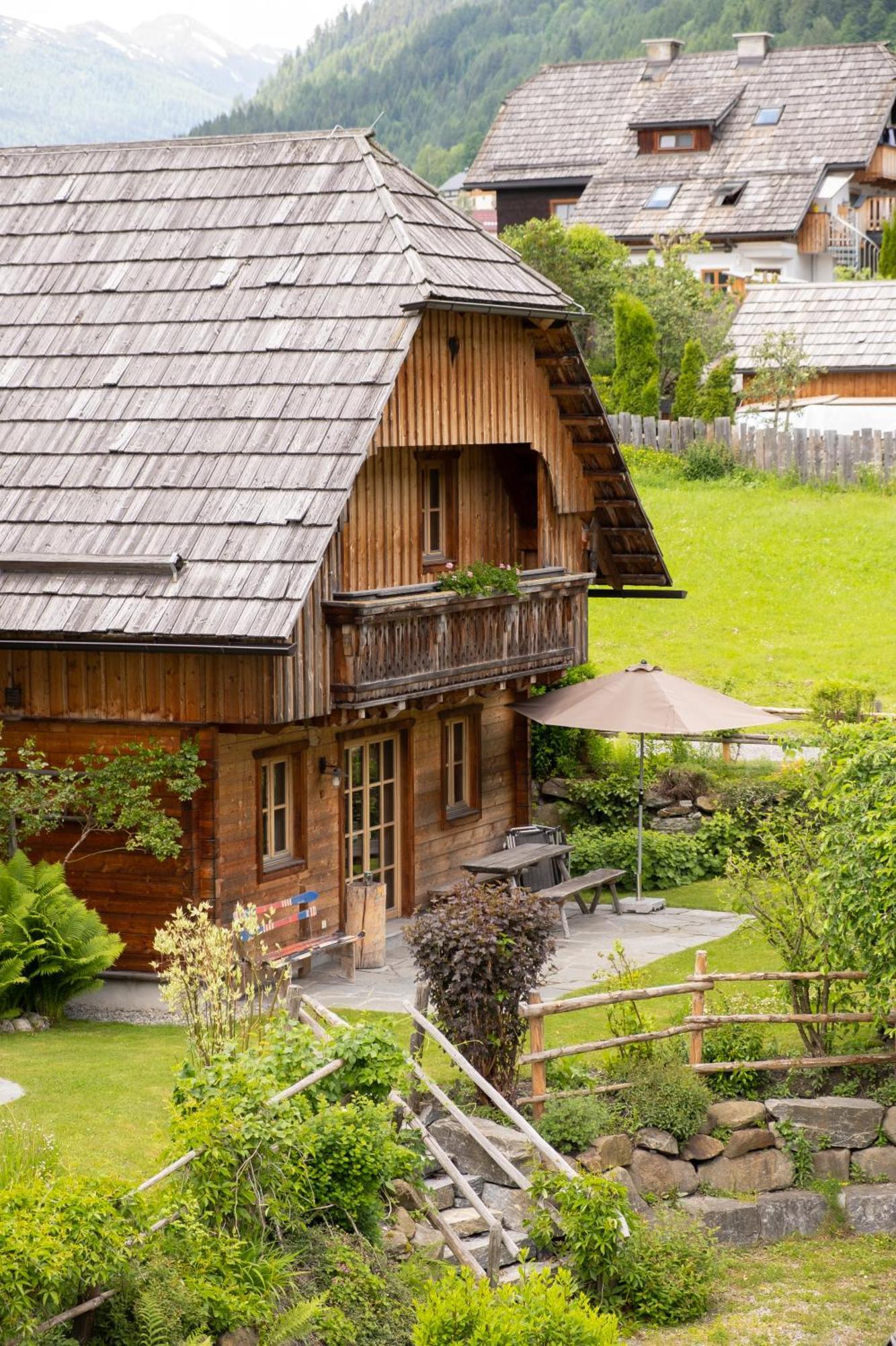 St Martin Chalets Санкт Михаел им Лунгау Екстериор снимка