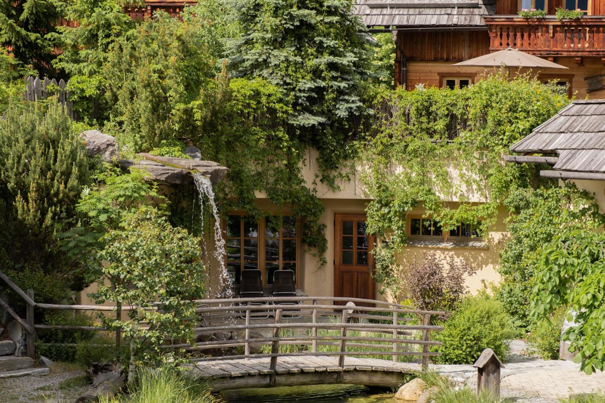 St Martin Chalets Санкт Михаел им Лунгау Екстериор снимка